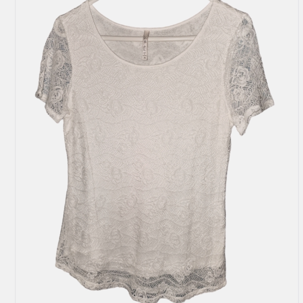 Preowned Leo and Nicole Top